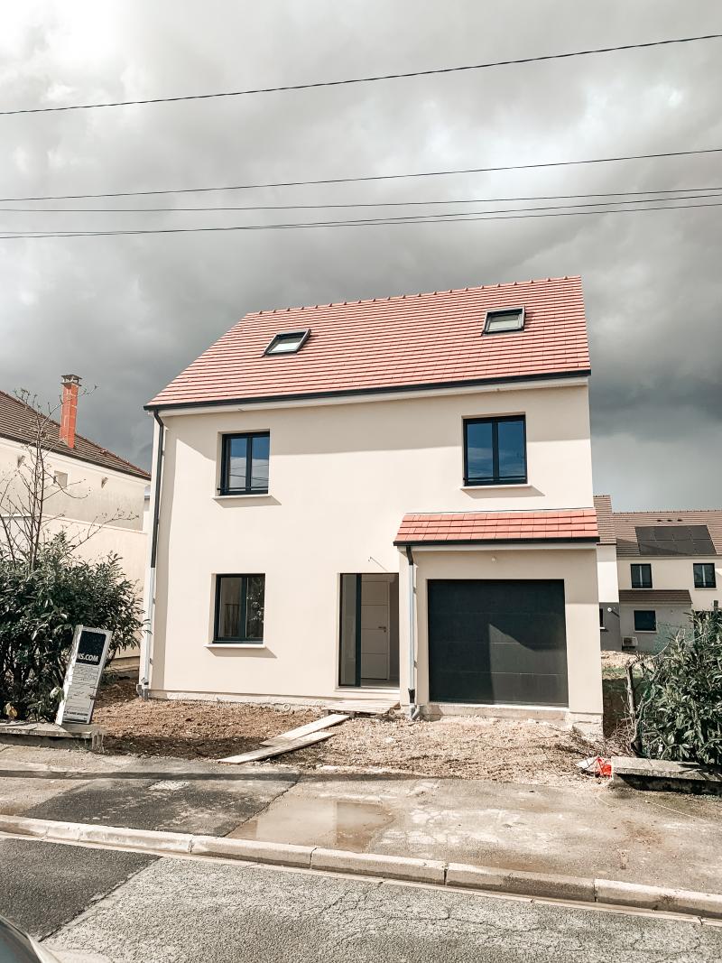 Construction d'une maison Mouroux (77120) 250 500 &euro;